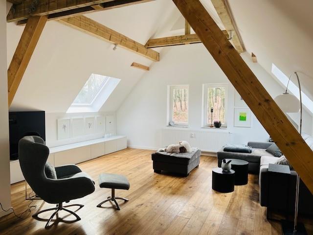 Viersen – Exklusive Dachgeschosswohnung in saniertem Denkmal - Foto 1