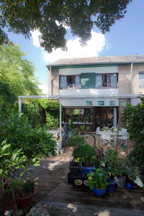 rückwärtige Ansicht